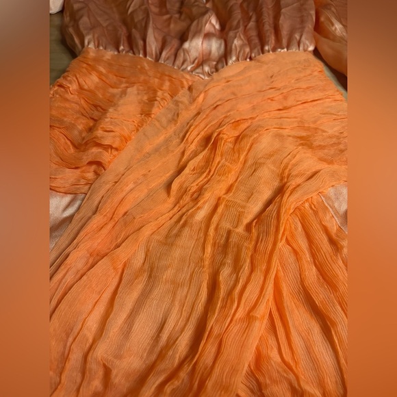 GUC Violante Nessi- Vibrant Orange Long Sleeve Dress. Size US 0 - Picture 8 of 13